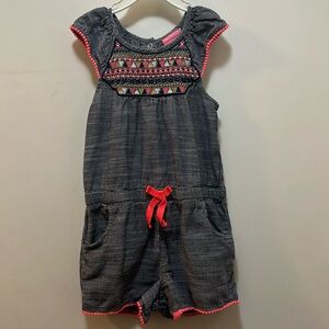 Romper from with cute pattern design & pockets